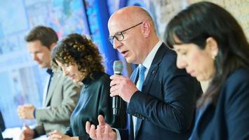 Politiker diskutieren: Wer regiert Berlin am besten?