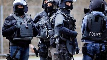 Wohnhaus in Köpenick evakuiert: SEK-Einsatz wegen einer Drogenplantage