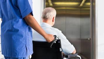 Gibt es wegen der Krankenkassenreform bald weniger Pflegekräfte?
