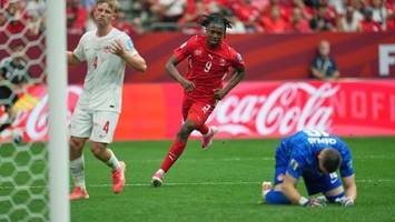 Schweiz sichert sich mit Sieg gegen Kanada bei der WM den Gruppensieg