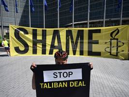 abschiebeflüge nach afghanistan: wie deutschland die taliban zu kooperationspartnern macht