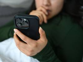 Jugendschutz: Prien: Social Media erst ab 13 Jahren