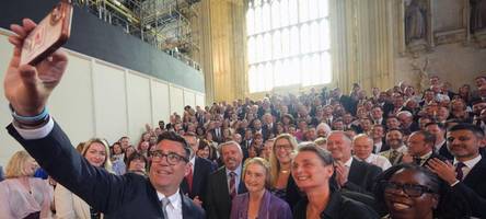 London calling: Erst Makerfield, dann das ganze Land