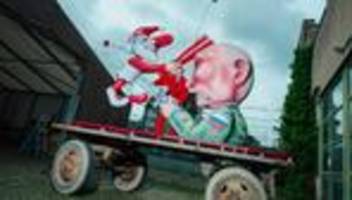 jacques tilly: »die pappfiguren tun putin weh«