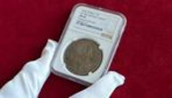 Wertvolle Münzen: Münze aus Hohenzollern-Sammlung für 700.000 Euro versteigert