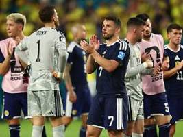 Die Schlagzeilen der WM-Nacht: Schotten weinen, Südafrika feiert WM-Märchen