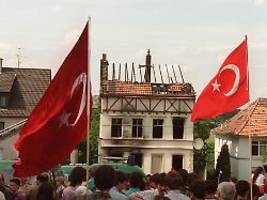 Fünf Tote in Solingen 1993: Verurteilter Rechtsextremist beantragt Wiederaufnahme von Mordprozess