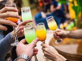 Keine sichere Grenze: Alkohol erhöht das Risiko für zehn Arten Krebs