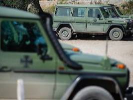 Tödlicher Unfall auf Übungsplatz: Bundeswehroffizier wird von Geländewagen überrollt