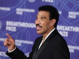 wird nicht weitermachen können: lionel richie soll nach konzertabbruch im krankenhaus sein