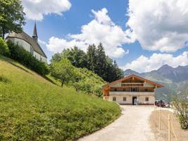 Gasthof Streichen im Chiemgau: Kulturerbe mit Bergblick und Perspektive