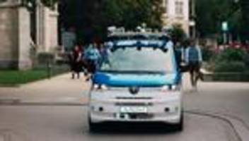 Autonomes Fahren: Heute fährt Sie durchs Verkehrschaos: ein verwirrter Roboter