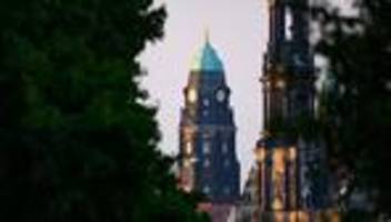 Stadtrat: Dresden beschließt Einsparungen - Haushaltssperre beendet