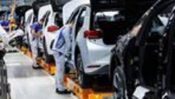 Stellenabbau bei Volkswagen: Volkswagen will offenbar weltweit bis zu 100.000 Stellen abbauen