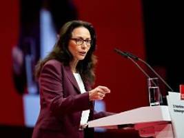 Gremium mit bekannten Gesichtern: Gewerkschaftsbund legt alternatives Rentenkonzept vor