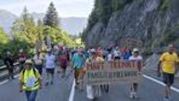 alpenpass: fernpass-route in tirol nach demonstration wieder offen