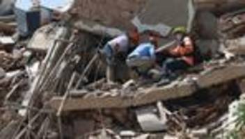 Erdbebenkatastrophe: Venezuela: Retter nähern sich singend den Verschütteten