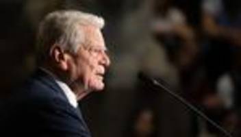 joachim gauck: gauck fordert von regierung mehr »risikobereitschaft« und mut