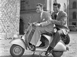 80 Jahre Kult um den Roller: Alle Vespas führen nach Rom - Fans feiern mit großer Parade
