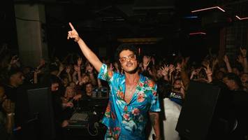 Bruno Mars hautnah: „Aufregend“ – Fans erleben Aftershow-Party im „808“