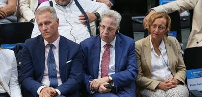 Hans-Georg Maaßen: Ex-Verfassungsschutzchef attackiert Behörde bei AfD-Kongress