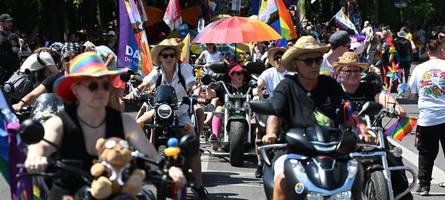 230.000 Menschen feiern CSD in München