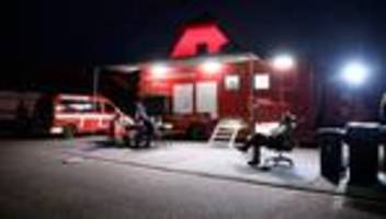 Waldbrand : Feuerwehr bekämpft Waldbrände in Gohrischheide und in Rheinland-Pfalz
