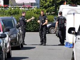 Doppelmord in Bremen: Verdächtiger schwer verletzt in Maisfeld gefasst