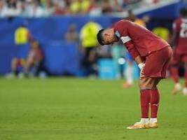 unterirdische leistung: wenn ronaldos glitzershow bitterlich bröckelt