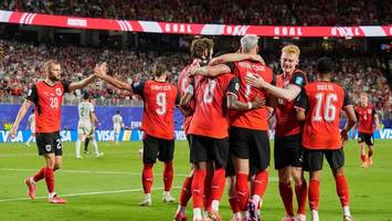 Spektakuläres Remis: Österreich und Algerien nach Drama sind weiter