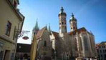 Kunst und Architektur: Lüpertz-Fenster bringen mehr Farbe in Naumburger Dom