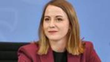 steuerreform: spd fordert steuersenkungen bei kleinen und mittleren einkommen