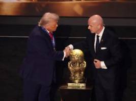Infantino sorgt für Erstaunen: WM-Bühne verwaist: Wo ist eigentlich Donald Trump?