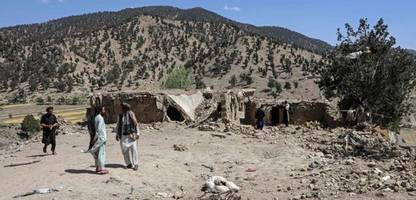 pakistan greift ziele in afghanistan an – mehrere tote