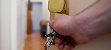 Wie kommen wir in Augsburg an eine bezahlbare Wohnung, Herr Makler?
