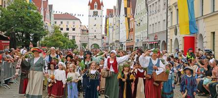 frundsbergfest 2026: die schönsten fotos vom festumzug in mindelheim
