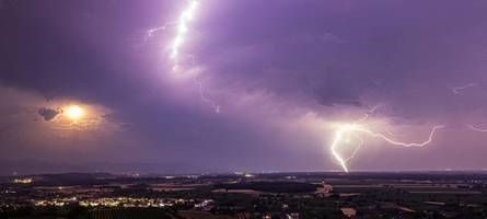 Warnung vor extremem Gewitter: Diese Kreise in Bayern sind aktuell betroffen