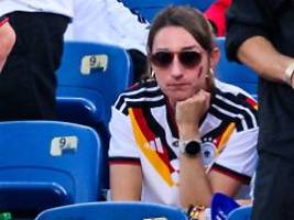 Beim WM-Aus auf der Tribüne: Lena Nagelsmanns Gesicht spricht Bände