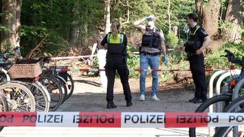 18-Jähriger mit Messer schwer verletzt: Polizei nimmt 17-Jährigen fest