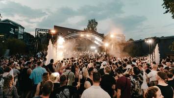 Unter freiem Himmel in den besten Clubs tanzen – wo das in Hamburg geht