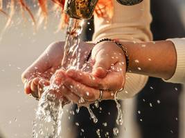 Nach Hitzewelle: Wasserknappheit in München: Stadt muss bereits „Spitzenförderwerke“ anzapfen