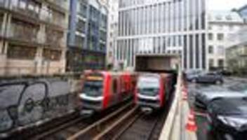 Nahverkehr: Hochbahn-Fahrgastzahlen bleiben konstant