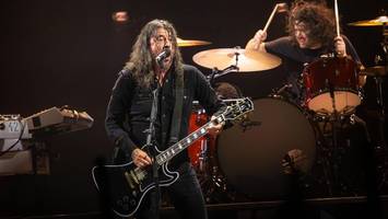 die foo fighters rocken im olympiastadion das gewitter weg