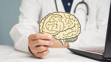 neurologe über neueste tumor-therapien: „es wird an einer impfung geforscht“
