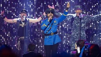 victor willis tot: sänger der village people stirbt im alter von 74 jahren