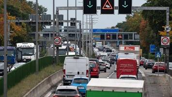 Bauarbeiten auf der A111 Höhe Heckerdamm – Warnung vor Rückstau