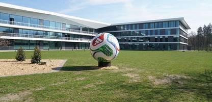 dfb: ermittler durchsuchen zentrale und stadtverwaltungen wegen em-tickets