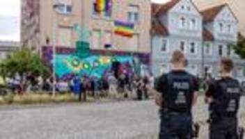 Mutmaßlicher Rechtsextremismus: Mahnwache nach mutmaßlich rechten Angriffen in Cottbus