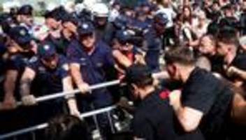 Proteste in Tirana: Zusammenstöße bei Protesten gegen Bau von Kushner-Firma in Albanien