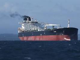 kreml beklagt piraterie: besitzer von russischem tanker zahlt millionenstrafe an frankreich